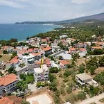 Ianos アパートホテル 3*