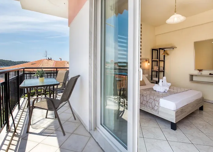 Ianos Hotel de apartamente