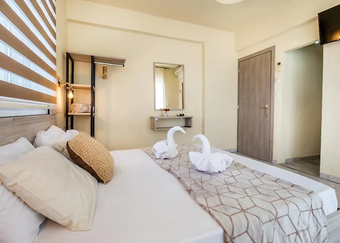 Ianos Hotel de apartamente Potos