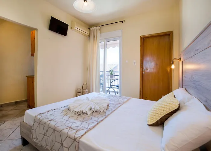 Ianos Hotel de apartamente 3*