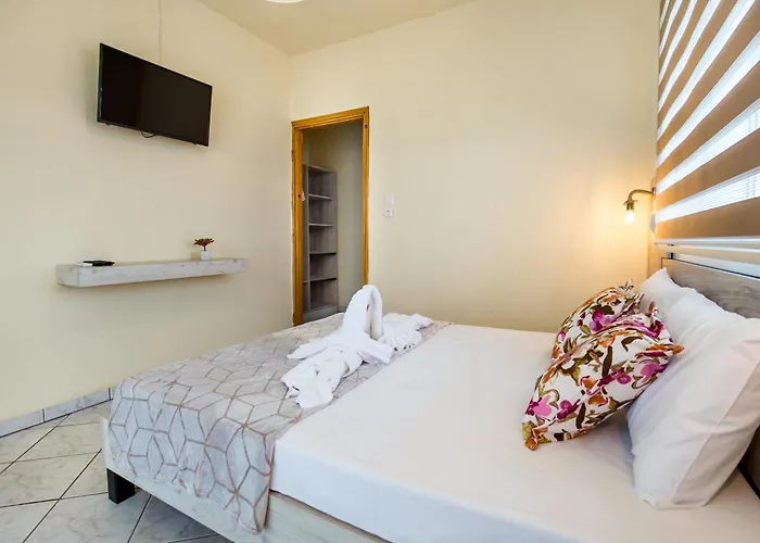 Ianos Hotel de apartamente Potos