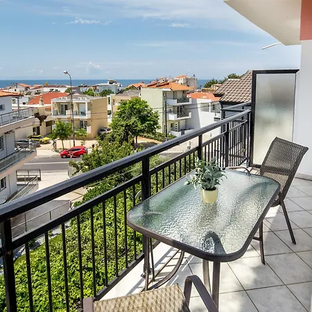 Ianos アパートホテル ポトス