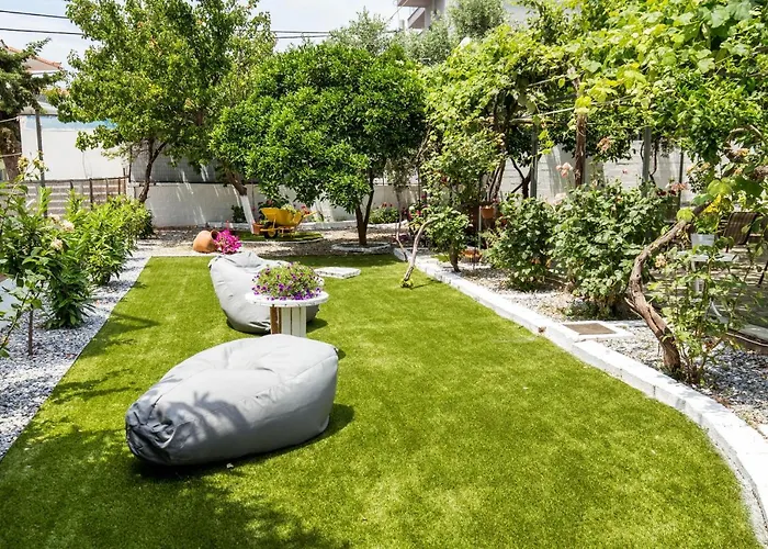 アパートホテル Ianos 3*